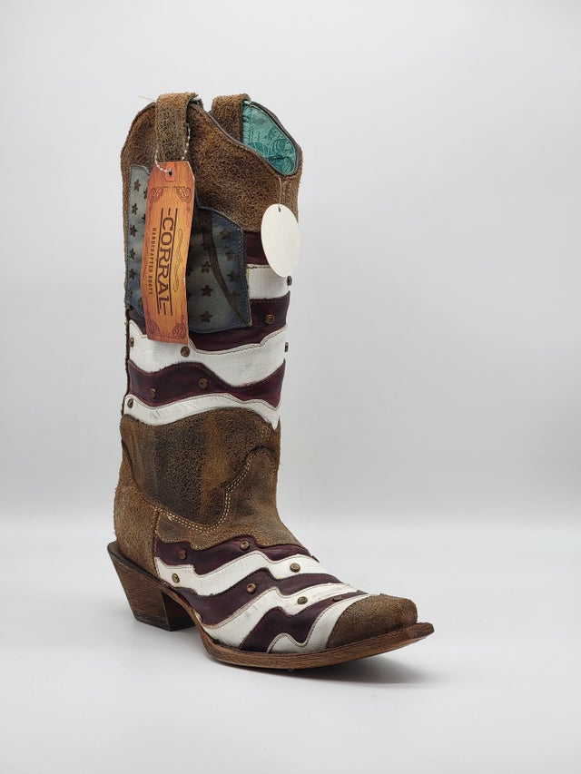 Corral clearance flag boots